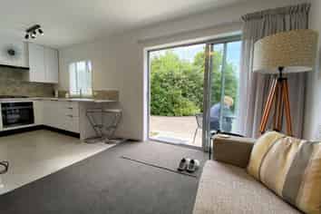 2/35A Calder Avenue, North East Valley