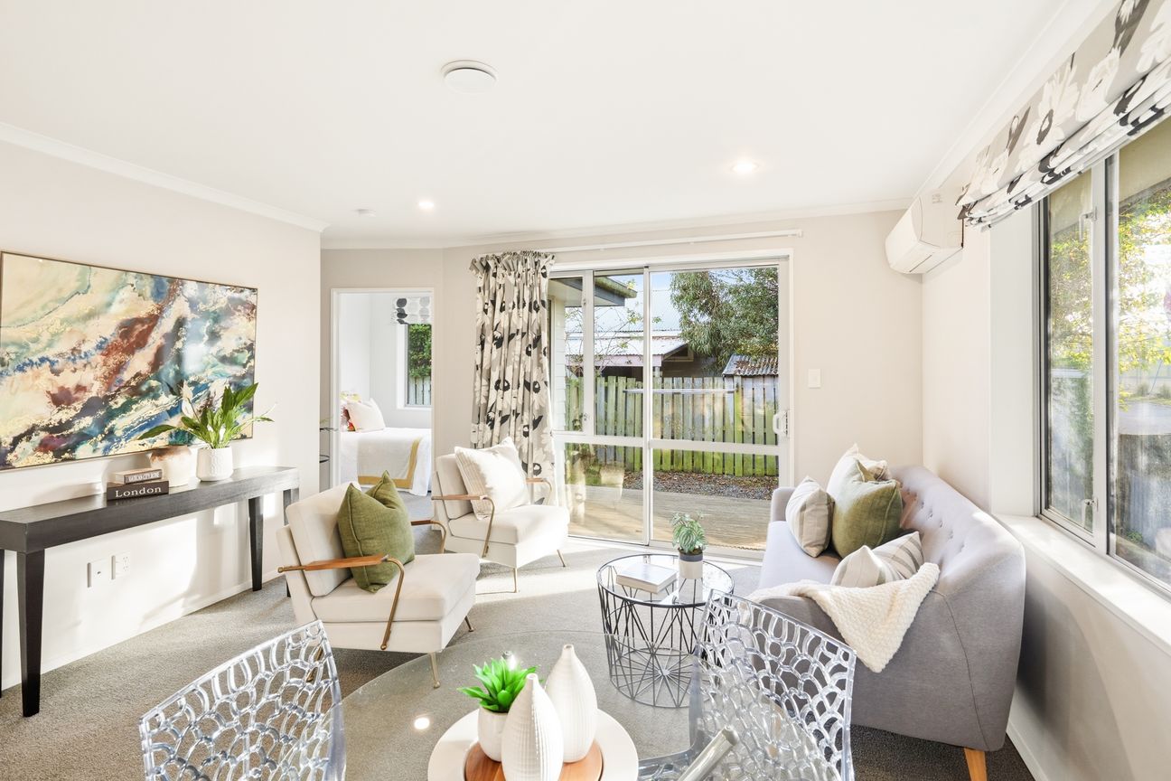 Owners want Sold this weekend – pohled 2