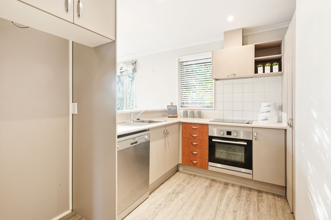 Owners want Sold this weekend – pohled 5
