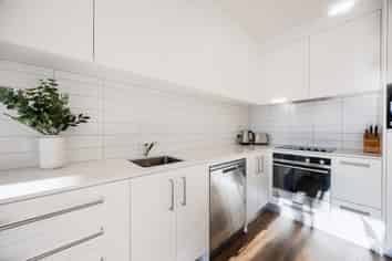 205/38A Fraser Avenue, Northcote