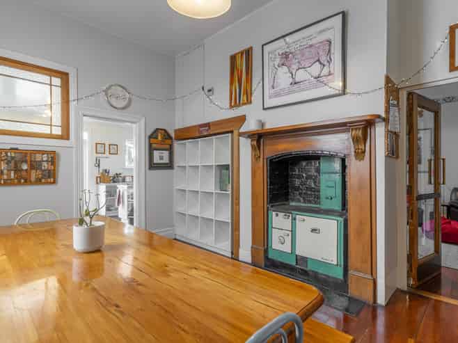 Iconic Hospitality Business. Freehold Opportunity