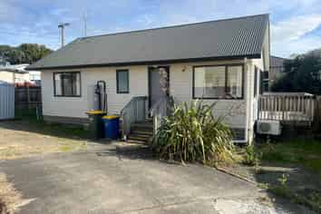 3A Barrys Road, Glendene