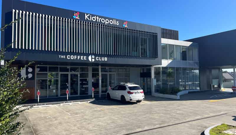 288-290 Lincoln Road, Henderson