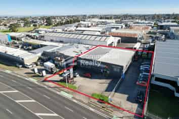 High Profile Industrial On Cavendish Drive