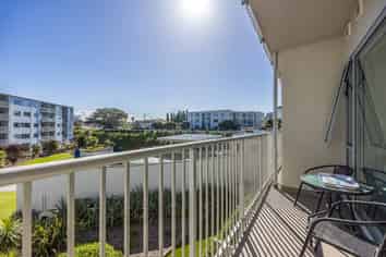 C305/130 Anzac Street, Takapuna