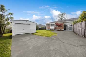 3/70 Kaurilands Road, Titirangi
