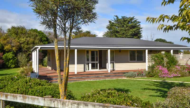 44 Richmond Road, Carterton