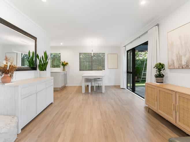 2/34 Selwyn Crescent, Forrest Hill