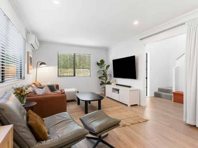 2/34 Selwyn Crescent, Forrest Hill