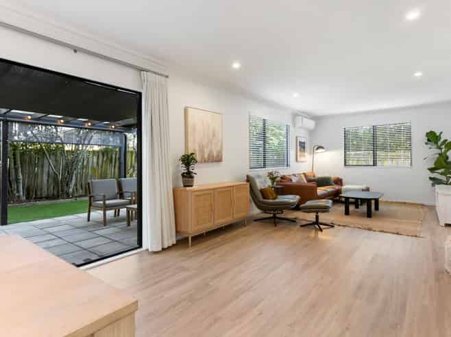2/34 Selwyn Crescent, Forrest Hill