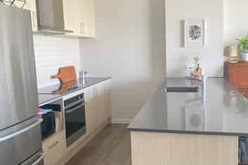11/4161 Great North Road, Glen Eden