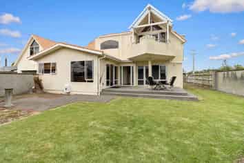 88 Domett Street, Opunake
