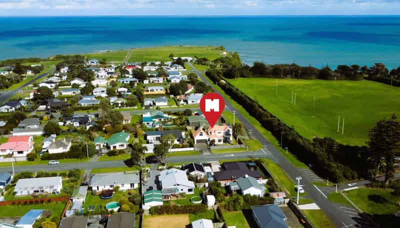 88 Domett Street, Opunake