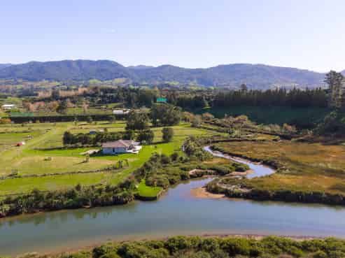 72 Church Street, Katikati