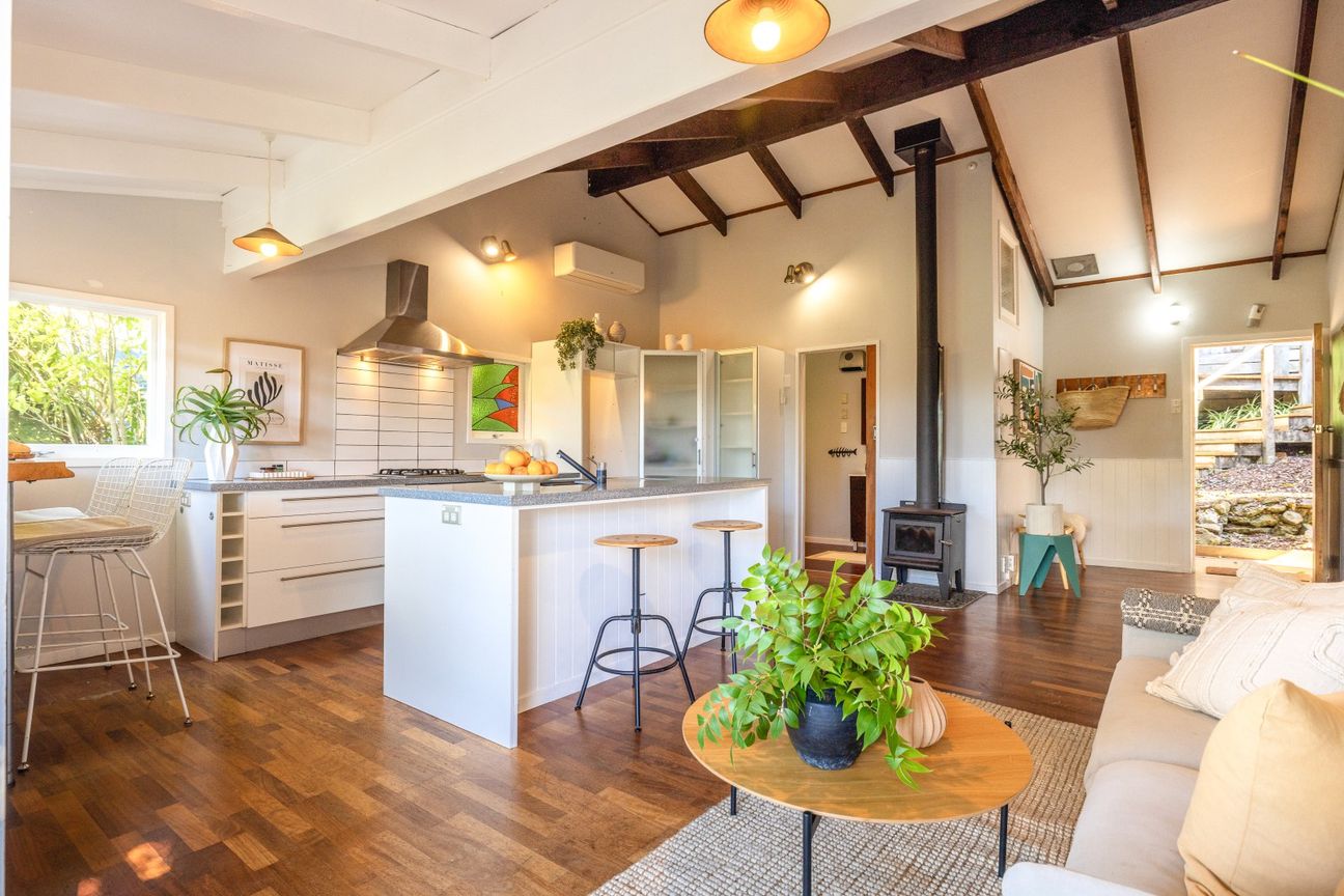 House in Waiheke, Surfdale - View 4