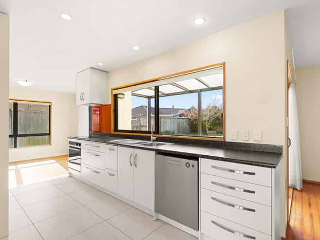 32 Caversham Drive, Rototuna