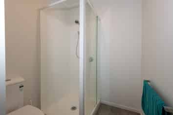 1/9 Hibiscus Avenue (Room B), Hamilton Lake