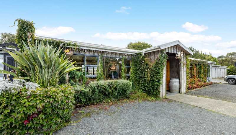 142 Pakiri Road, Leigh