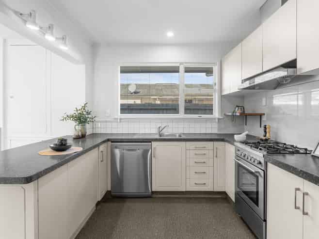 229 Memorial Avenue, Burnside