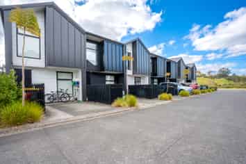 4 Tuputupu Drive, Kumeu