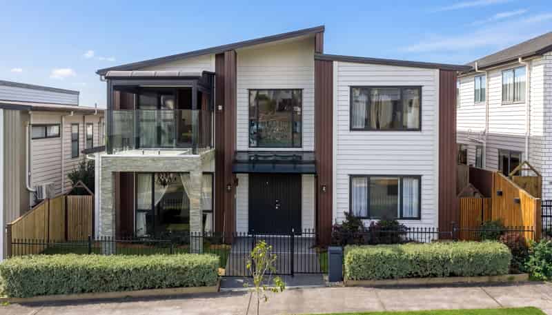 16 Lime Hill Rise, Flat Bush