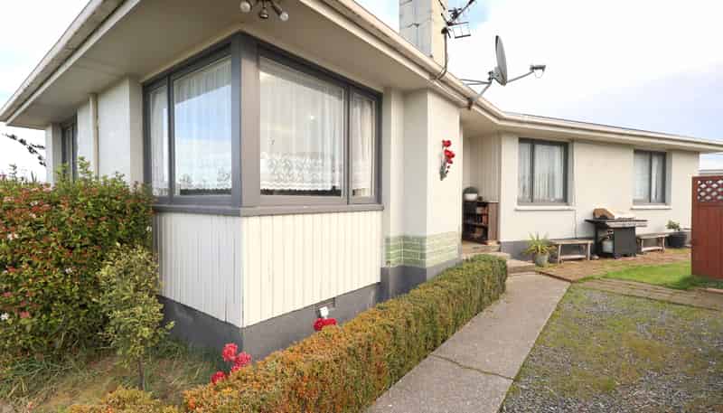2 Dundee Street, Strathern