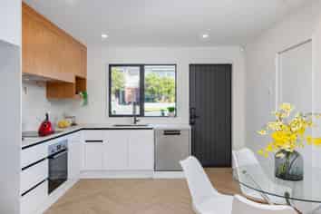 1D Wesley Avenue, Mount Albert