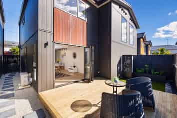 1D Wesley Avenue, Mount Albert