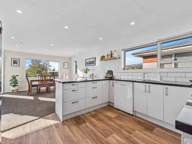 12 Sussex Street, Tapanui