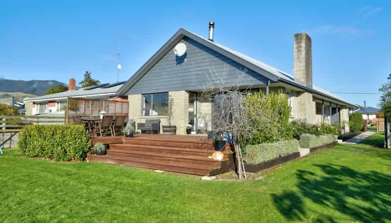 12 Sussex Street, Tapanui