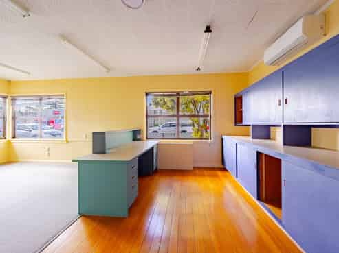 Versatile commercial premises in the city