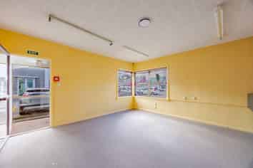 Versatile commercial premises in the city