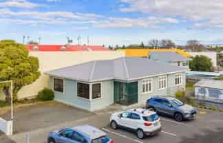Versatile commercial premises in the city