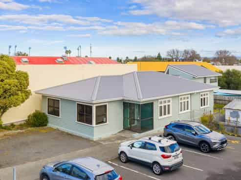 Versatile commercial premises in the city