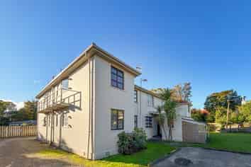 4/553 Featherston Street, Roslyn