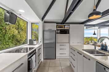33A Hackthorne Road, CASHMERE