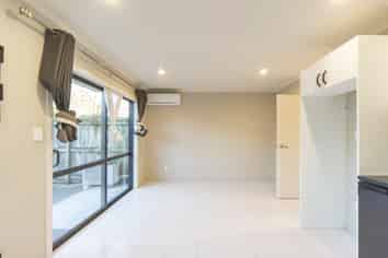 4/188 Massey Street, Frankton