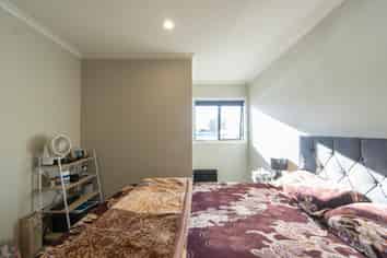 4/188 Massey Street, Frankton