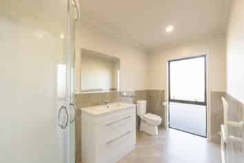 4/188 Massey Street, Frankton