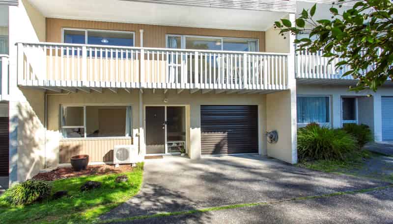 2/72 Cockayne Crescent, Sunnynook