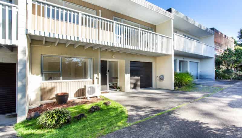 2/72 Cockayne Crescent, Sunnynook
