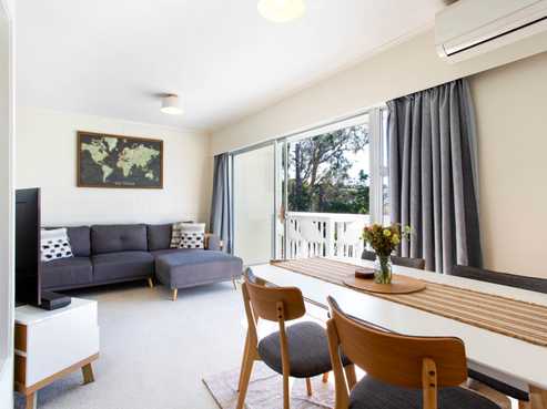 2/72 Cockayne Crescent, Sunnynook
