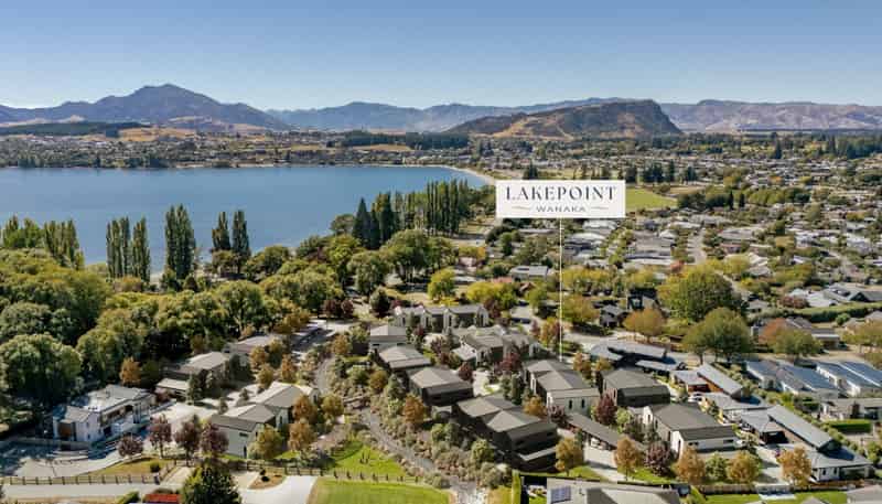 2/2 Kelliher Drive, Wanaka