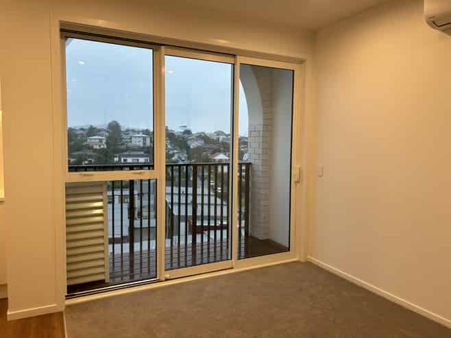 610/1817A Great North Road, Avondale