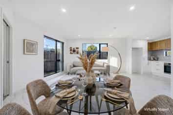 11C Kenderdine Road, Papatoetoe