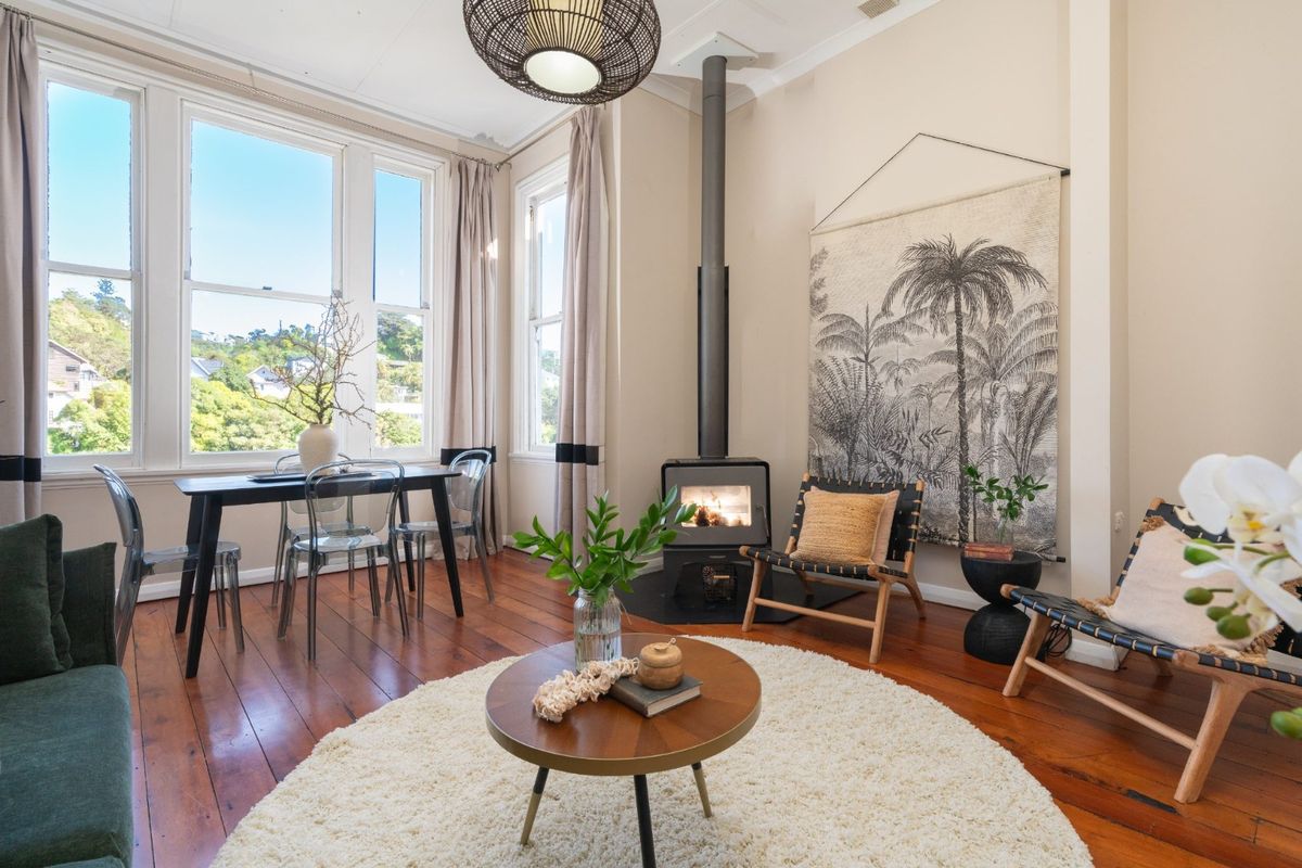 Charming Kelburn Character Home with Sun, Space & Personality - Widok 3