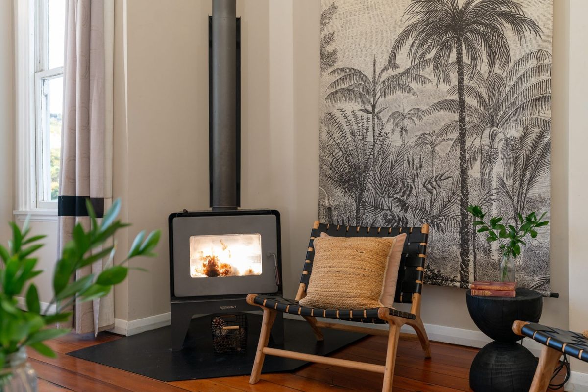Charming Kelburn Character Home with Sun, Space & Personality - Widok 5
