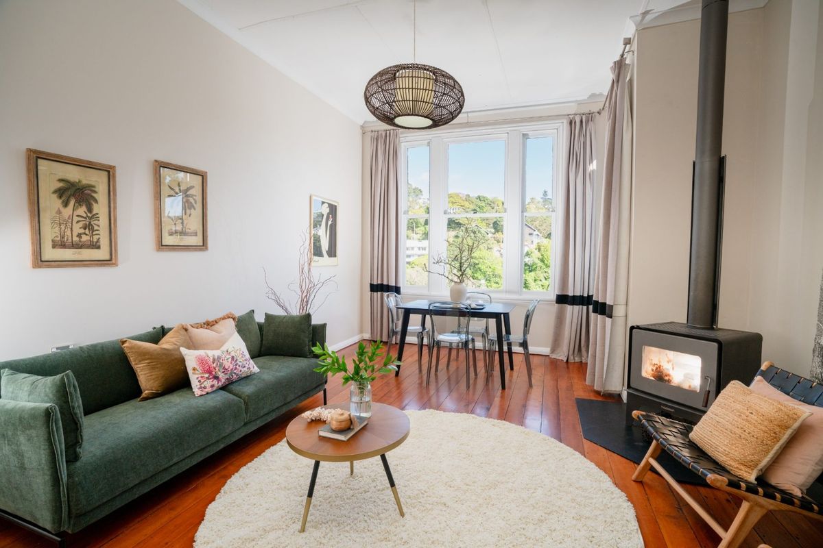 Charming Kelburn Character Home with Sun, Space & Personality - Widok 4
