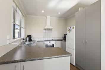 29B and C Lyndhurst Street, Westport