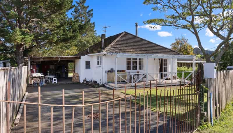 264F Old School Road, Maymorn